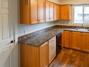 145-195 Churchdale Ave N in Keizer, OR - Building Photo - Building Photo