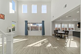 717 Delaney Pkwy in Oakley, CA - Building Photo - Building Photo