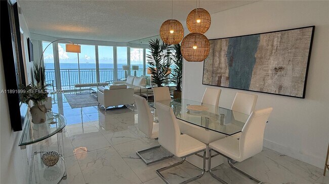 17375 Collins Ave in Sunny Isles Beach, FL - Building Photo - Building Photo