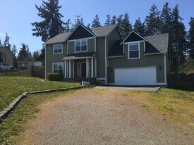 3845 Emory Trail in Oak Harbor, WA - Building Photo