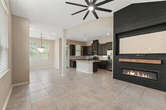 130 Biltmore Loop in Montgomery, TX - Building Photo - Building Photo