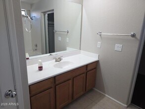 2459 W Via Dona Rd in Phoenix, AZ - Building Photo - Building Photo