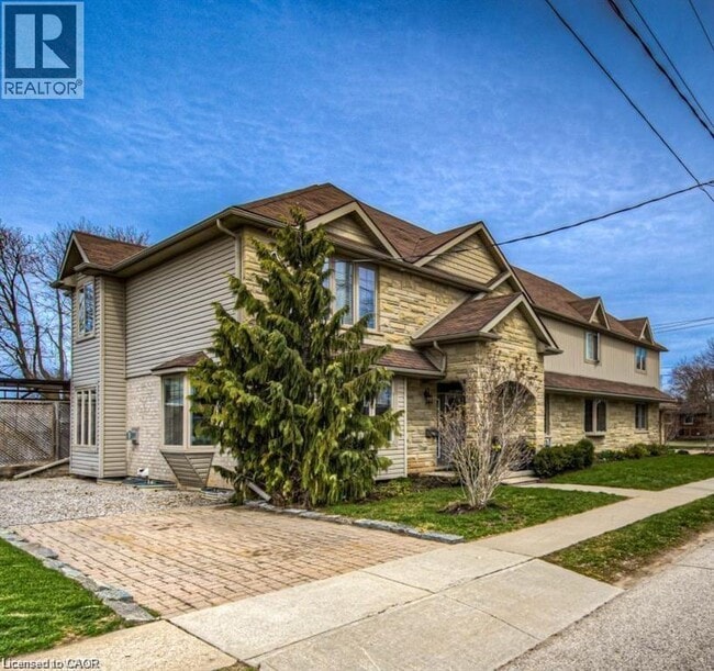 property at 716 Westminster Dr S