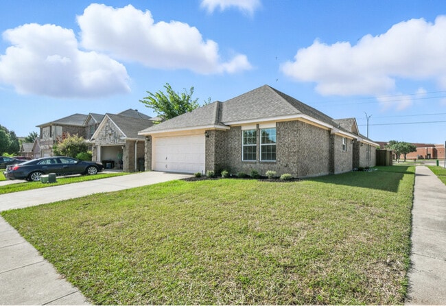 property at 5328 Sioux Creek Ln