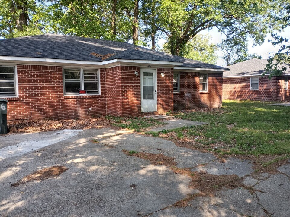 1346 Strand St in Norfolk, VA - Building Photo