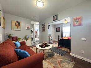 512 W 39th Terrace in Kansas City, MO - Building Photo - Building Photo