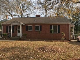 610 S Broad St in Burlington, NC - Building Photo