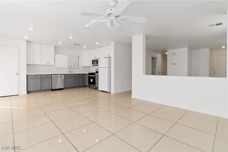 7452 Wine Creek St in Las Vegas, NV - Building Photo - Building Photo