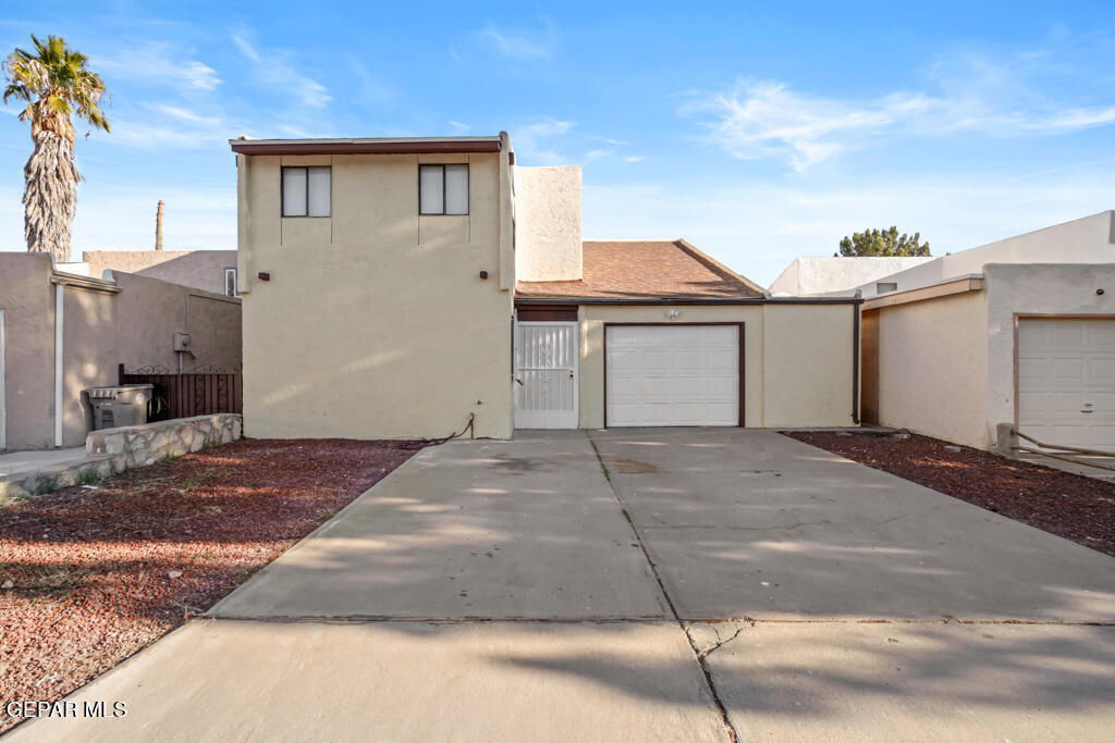3224 Isla Banderas Way in El Paso, TX - Building Photo