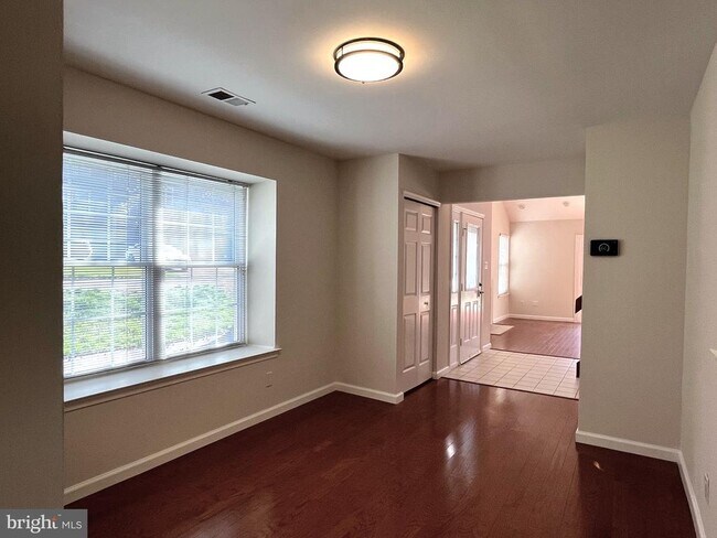 40 Roxbury Ct in Princeton, NJ - Building Photo - Building Photo