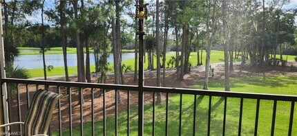 221 Fox Glen Dr, Unit 2207- in Naples, FL - Foto de edificio - Building Photo