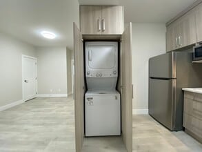 5117 Williamson Rd in Nanaimo, BC - Building Photo - Building Photo