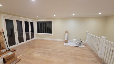 1928 35th Ave W in Seattle, WA - Building Photo - Building Photo