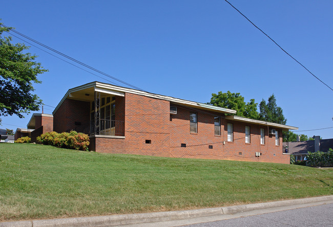 500 Barker Ave in High Point, NC - Building Photo - Building Photo