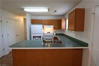 2502 Bethabara Rd in Winston-Salem, NC - Building Photo - Building Photo