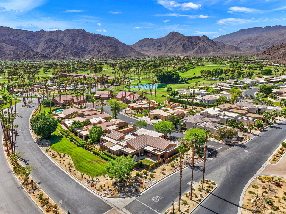 73640 Jasmine Pl in Palm Desert, CA - Building Photo