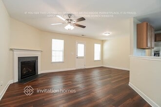 305 Peachtree Rd in Charlotte, NC - Foto de edificio - Building Photo