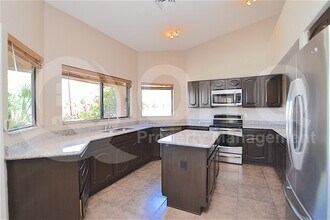 510 S Lagoon Dr in Gilbert, AZ - Building Photo - Building Photo