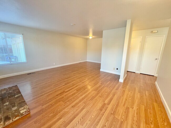 3269 Somerset Ave in Castro Valley, CA - Building Photo - Building Photo