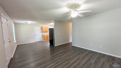 8660 Figland Ave in Pensacola, FL - Building Photo - Building Photo