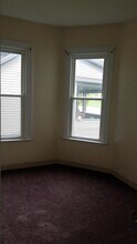 327 E Robert St in Crookston, MN - Building Photo - Building Photo