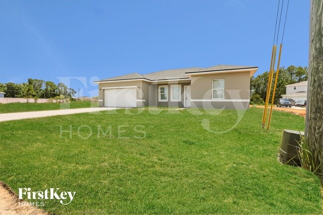 650 Hudson Valley Dr in Poinciana, FL - Building Photo - Building Photo