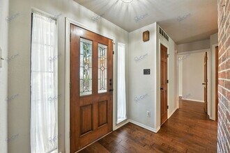 1 Creekmere Dr in Roanoke, TX - Building Photo - Building Photo