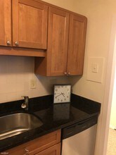 8 Whittier Pl-Unit -Apt 5F in Boston, MA - Building Photo - Building Photo