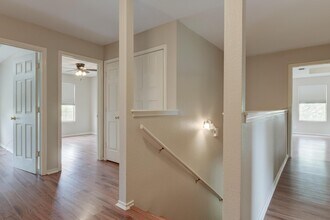 11906 Creek Peak in San Antonio, TX - Building Photo - Building Photo