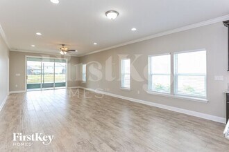 97329 Harbor Concourse Cir in Fernandina Beach, FL - Foto de edificio - Building Photo