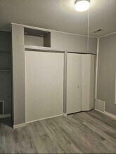 1200 N Sheridan Rd, Unit 2 in Peoria, IL - Building Photo - Building Photo