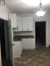72 Victoria Ave in Smiths Falls, ON - Building Photo - Building Photo