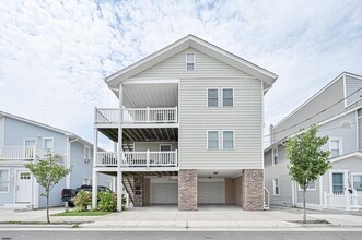 110 N Baltimore Ave-Unit -Top Floor in Ventnor City, NJ - Building Photo - Building Photo