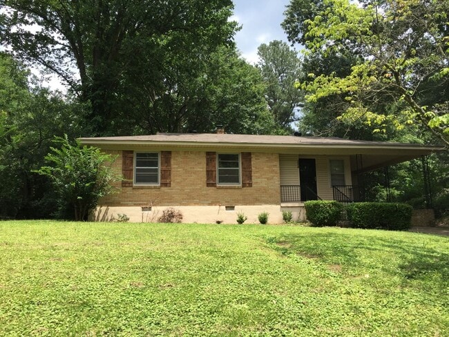 property at 2970 Chaucer Ln