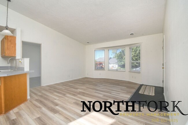 2667 E Mendota Dr in Boise, ID - Building Photo - Building Photo