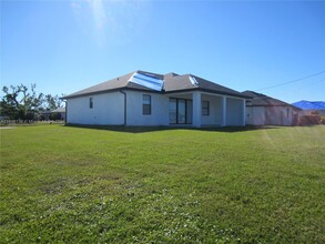 519 NW 7th Terrace in Cape Coral, FL - Building Photo - Building Photo