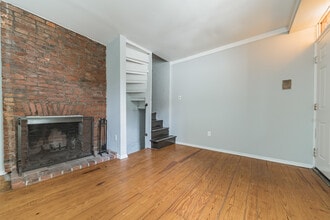 235 Bainbridge St in Philadelphia, PA - Building Photo - Building Photo