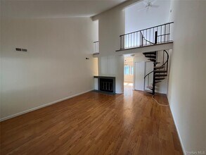 61 Fox Run in South Salem, NY - Building Photo - Building Photo