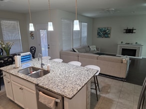 14107 Eucalyptus Bnd in Austin, TX - Foto de edificio - Building Photo