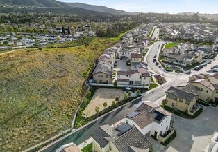 472 Clubhouse Dr in San Marcos, CA - Building Photo - Building Photo