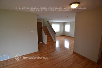 328 Christine Ln in Hainesville, IL - Building Photo - Building Photo