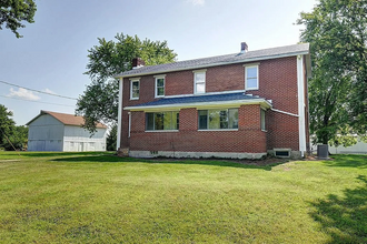 9556 Kenrick Rd in Centerville, OH - Foto de edificio - Building Photo