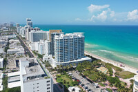 Bel Aire On The Ocean in Miami, FL - Foto de edificio - Building Photo