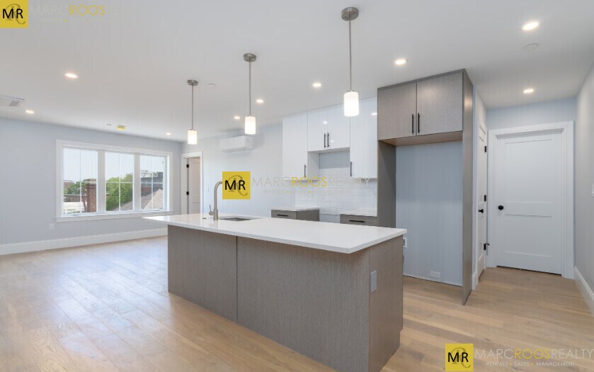 435 Market St, Unit 503 in Boston, MA - Building Photo