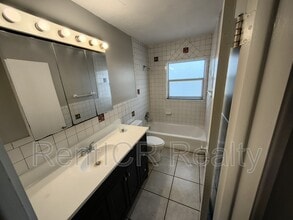 2128 Riviera Dr in Clearwater, FL - Building Photo - Building Photo