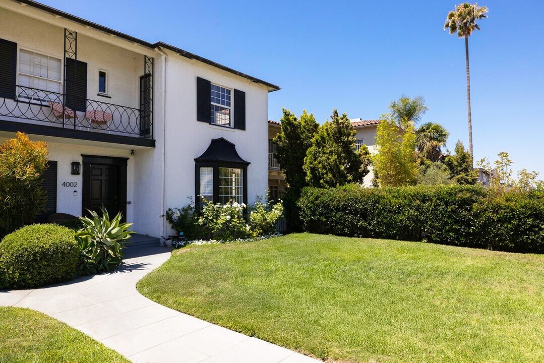 4002 W Adams Blvd in Los Angeles, CA - Foto de edificio