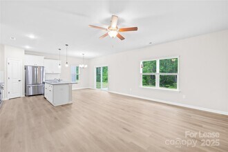 2116 Clapham Ct in Charlotte, NC - Building Photo - Building Photo