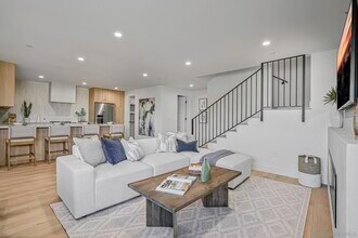 2126 San Clemente St in San Diego, CA - Building Photo - Building Photo