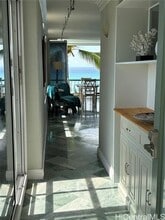 2943 Kalakaua Ave in Honolulu, HI - Foto de edificio - Building Photo