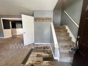 11633 Nicklaus Rd in Sandy, UT - Building Photo - Building Photo